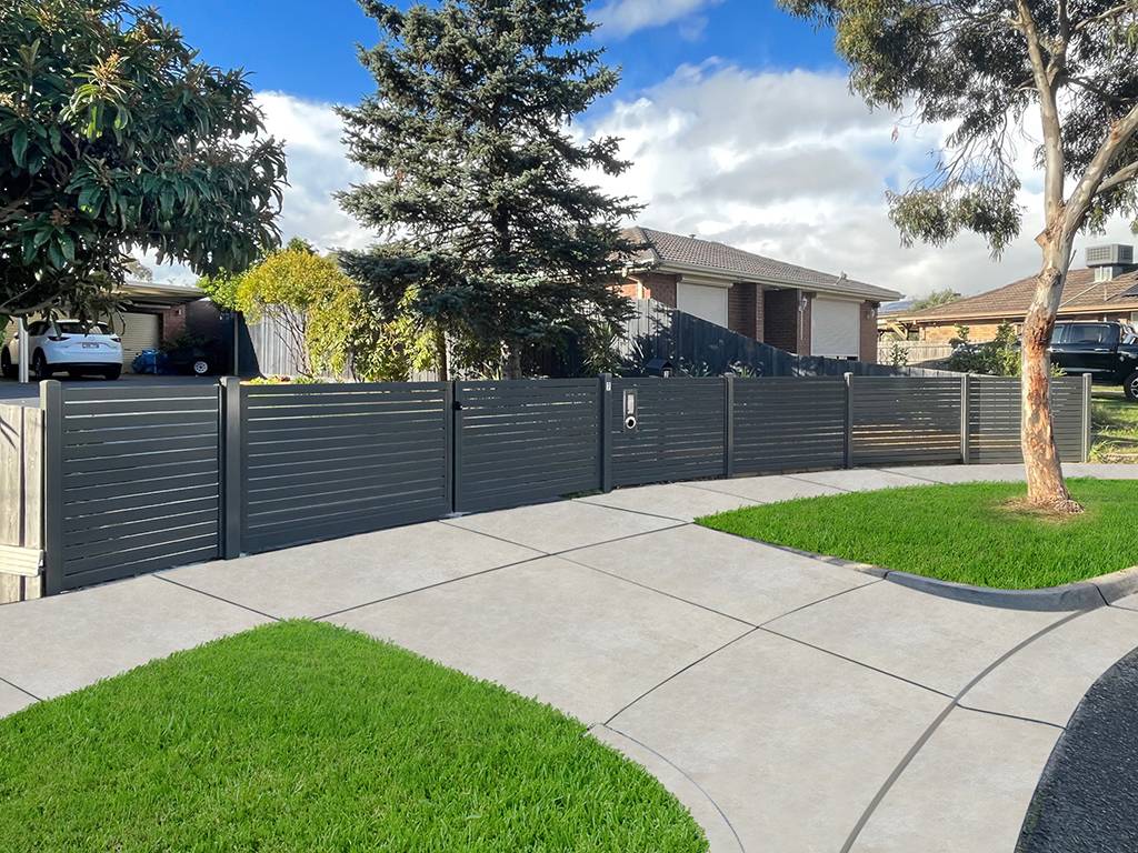 aluminum slat fencing in Melbourne